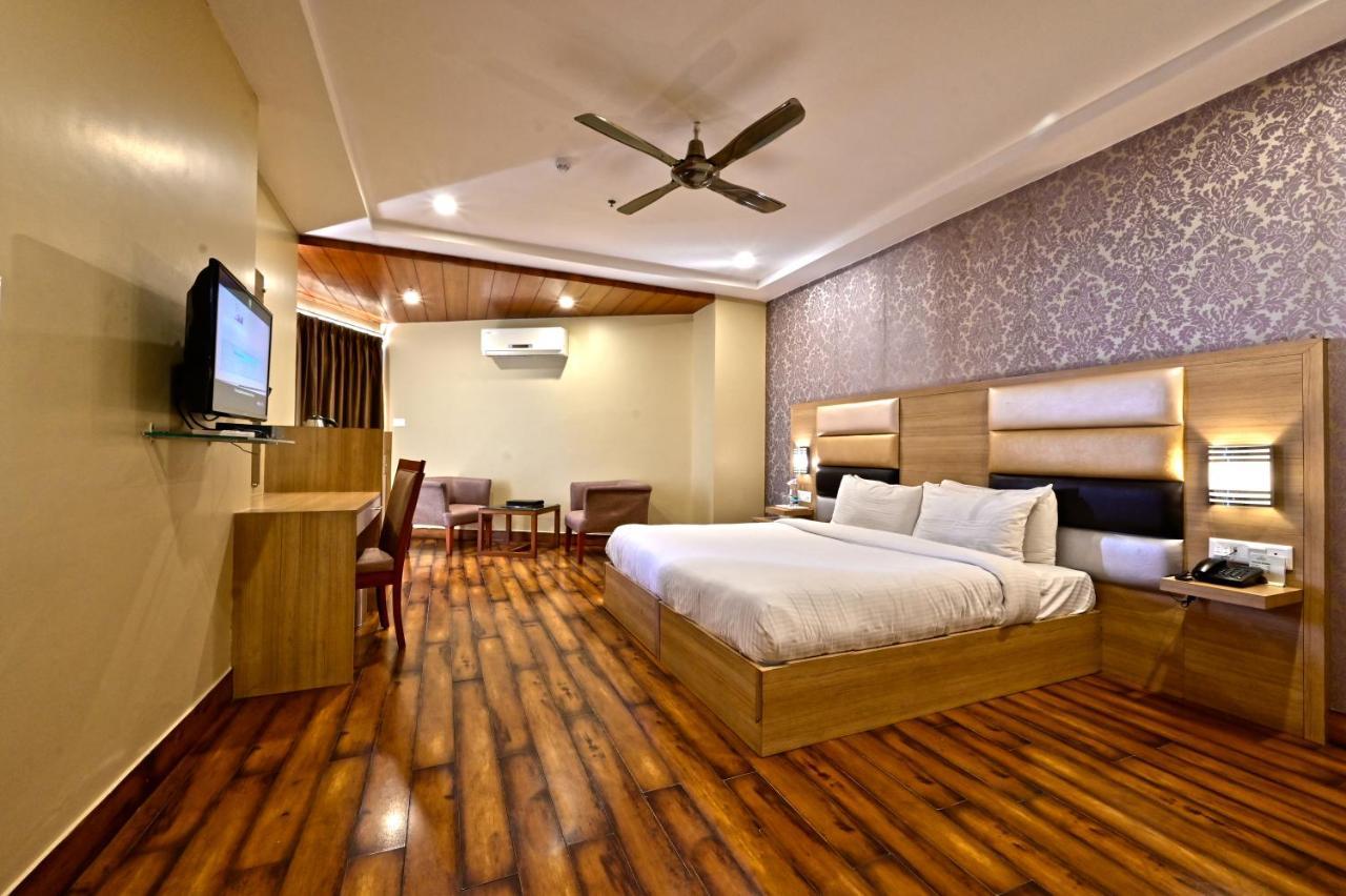 דרמסאלה Hotel Inclover-A Peaceful Retreat מראה חיצוני תמונה